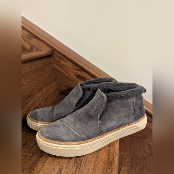 TOMS Women's Paxton Sneaker Boot Size 8.5 Fur Lined Shoe Gray Suede Cozy - Picture 2 of 16